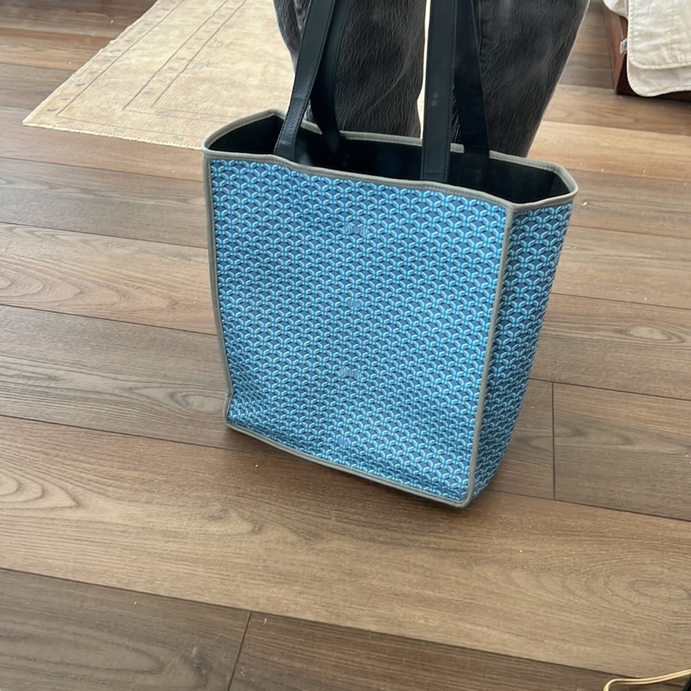 Rare. Pinel et Pinel Signature Tote - Picture 7 of 7